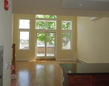 550 Cookman Avenue - Photo Thumbnail 1