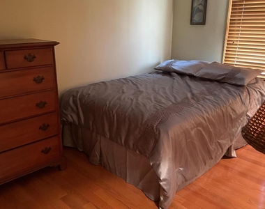 1000 13th Avenue - Photo Thumbnail 4