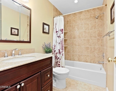 7 Stuart Drive - Photo Thumbnail 16