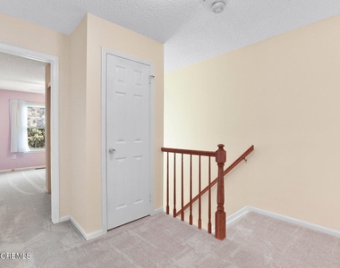 7 Stuart Drive - Photo Thumbnail 11