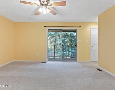 7 Stuart Drive - Photo Thumbnail 14