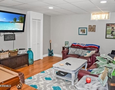 309 Holly Boulevard - Photo Thumbnail 23