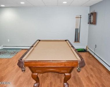 309 Holly Boulevard - Photo Thumbnail 17