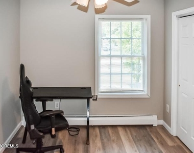 309 Holly Boulevard - Photo Thumbnail 10