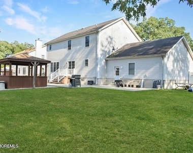 309 Holly Boulevard - Photo Thumbnail 34