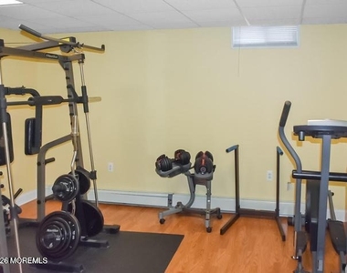 309 Holly Boulevard - Photo Thumbnail 15