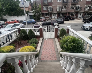 619 East 7 Street - Photo Thumbnail 17