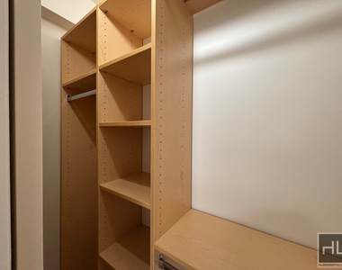 East 16 Avenue - Photo Thumbnail 3