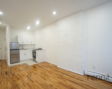 818 Marcy Avenue - Photo Thumbnail 8