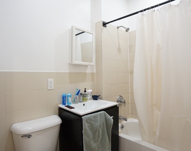 818 Marcy Avenue - Photo Thumbnail 4