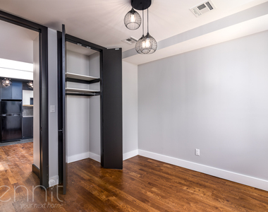 1109 Decatur Street - Photo Thumbnail 8