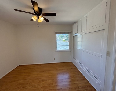 373 Myrtle Street - Photo Thumbnail 5