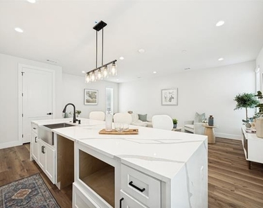 5637 Live Oak Street - Photo Thumbnail 7