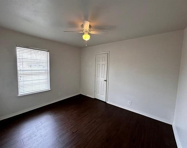 3622 Gray Drive - Photo Thumbnail 10