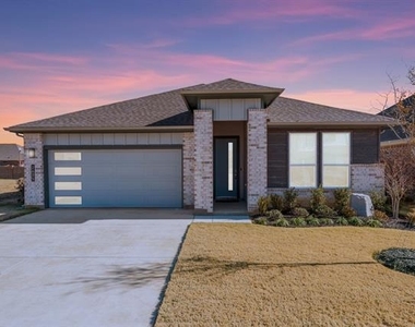 2605 Starling Street - Photo Thumbnail 2