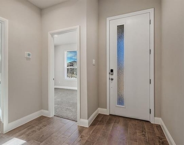 2605 Starling Street - Photo Thumbnail 4