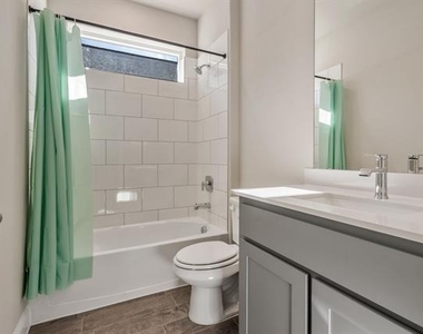 2605 Starling Street - Photo Thumbnail 16