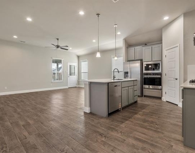 2605 Starling Street - Photo Thumbnail 5