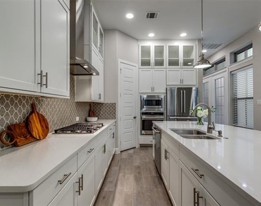 3743 Panalero Lane - Photo Thumbnail 9
