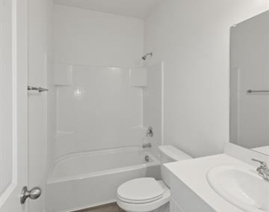 410 Forest Street - Photo Thumbnail 11