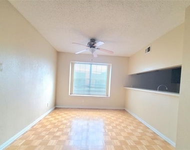 12480 Abrams Road - Photo Thumbnail 4