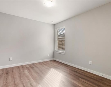 2627 Baron Avenue - Photo Thumbnail 21