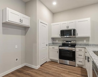 2627 Baron Avenue - Photo Thumbnail 4