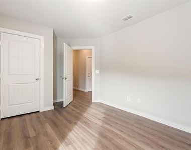 2627 Baron Avenue - Photo Thumbnail 23