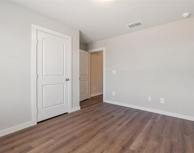 2627 Baron Avenue - Photo Thumbnail 29