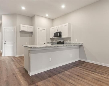 2627 Baron Avenue - Photo Thumbnail 9