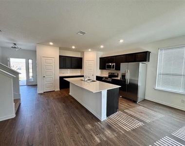 504 Saddle Lane - Photo Thumbnail 1