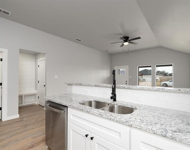 171 Tombstone Road - Photo Thumbnail 16