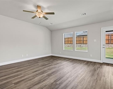 601 Weller Road - Photo Thumbnail 3