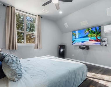 1506 Hennessey Drive - Photo Thumbnail 18