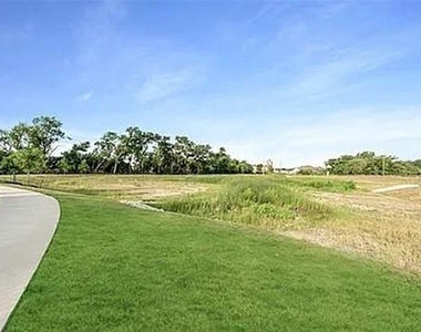 1012 Ridgehurst Road - Photo Thumbnail 32
