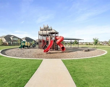 1012 Ridgehurst Road - Photo Thumbnail 33