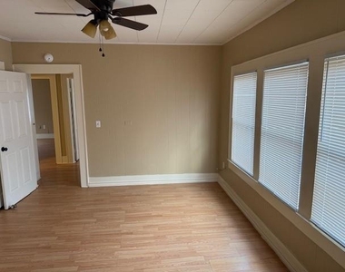 642 N Love Street - Photo Thumbnail 14