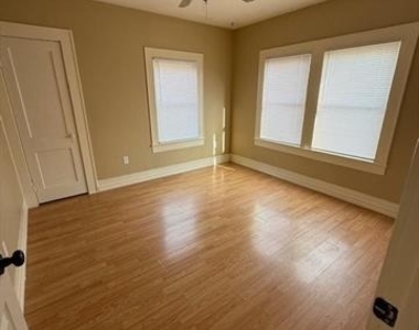 642 N Love Street - Photo Thumbnail 3