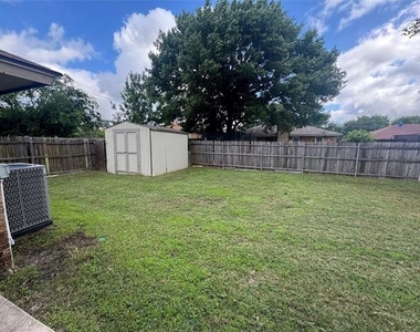 1940 Willow Vale Drive - Photo Thumbnail 21