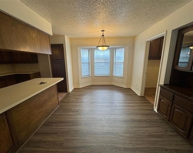 1940 Willow Vale Drive - Photo Thumbnail 8