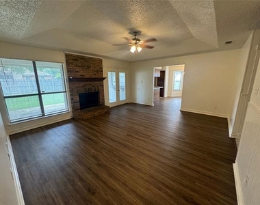 1940 Willow Vale Drive - Photo Thumbnail 7