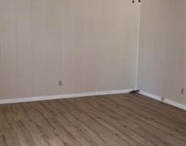 2117 Grand Avenue - Photo Thumbnail 1