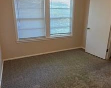 2117 Grand Avenue - Photo Thumbnail 3