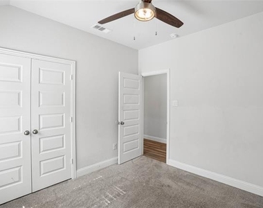 317 Fire Rock Drive - Photo Thumbnail 18