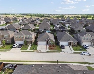 317 Fire Rock Drive - Photo Thumbnail 34
