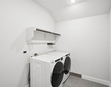 317 Fire Rock Drive - Photo Thumbnail 19