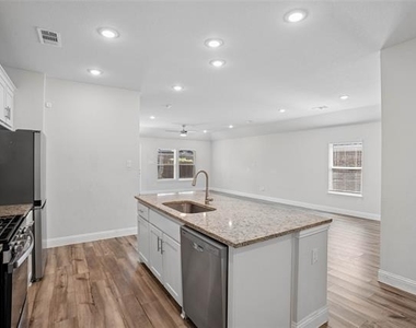 317 Fire Rock Drive - Photo Thumbnail 3