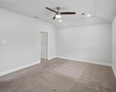 317 Fire Rock Drive - Photo Thumbnail 22