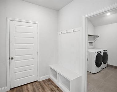 317 Fire Rock Drive - Photo Thumbnail 20
