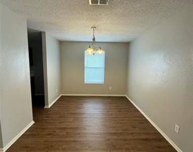 1805 Brookwood Drive - Photo Thumbnail 2